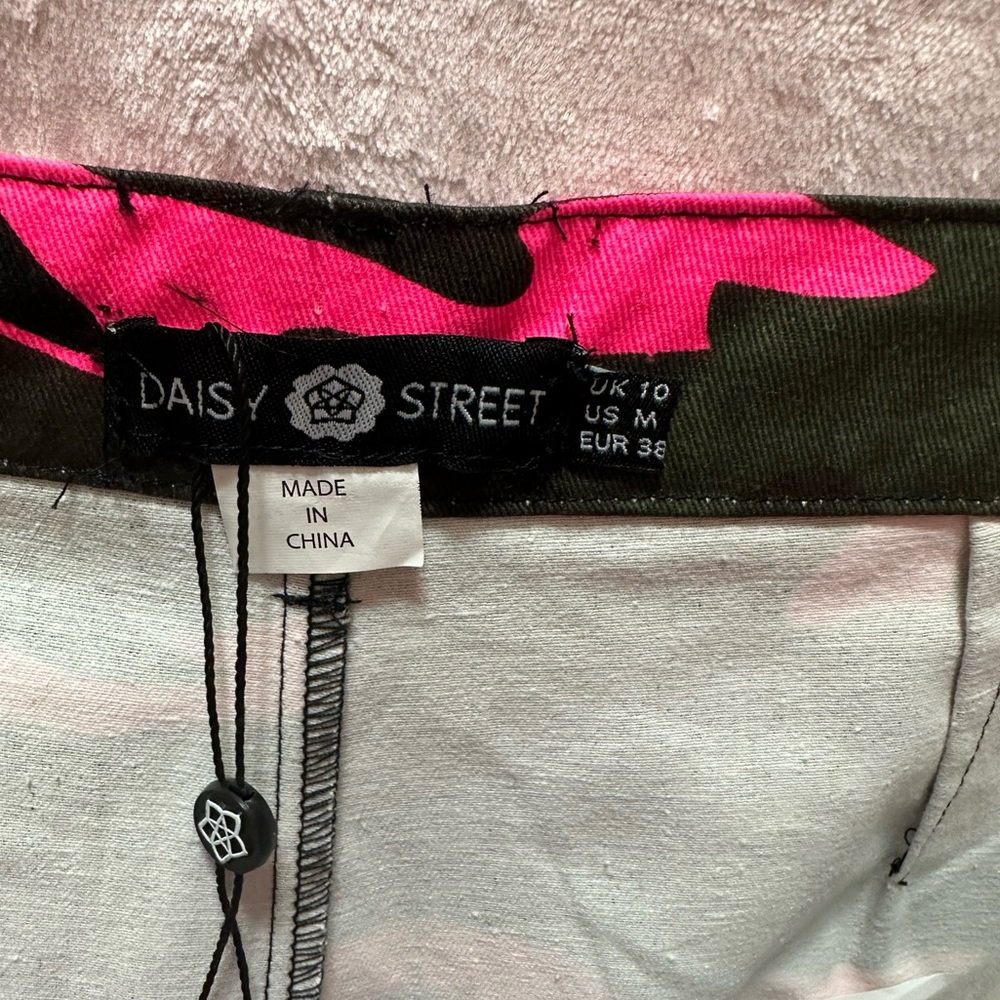 Cargo pants - Picture 2 of 2